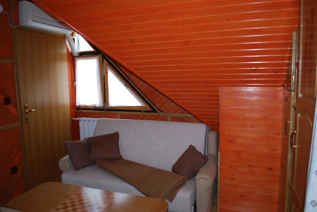 Apartma Mihovc Kamnik Kamer foto